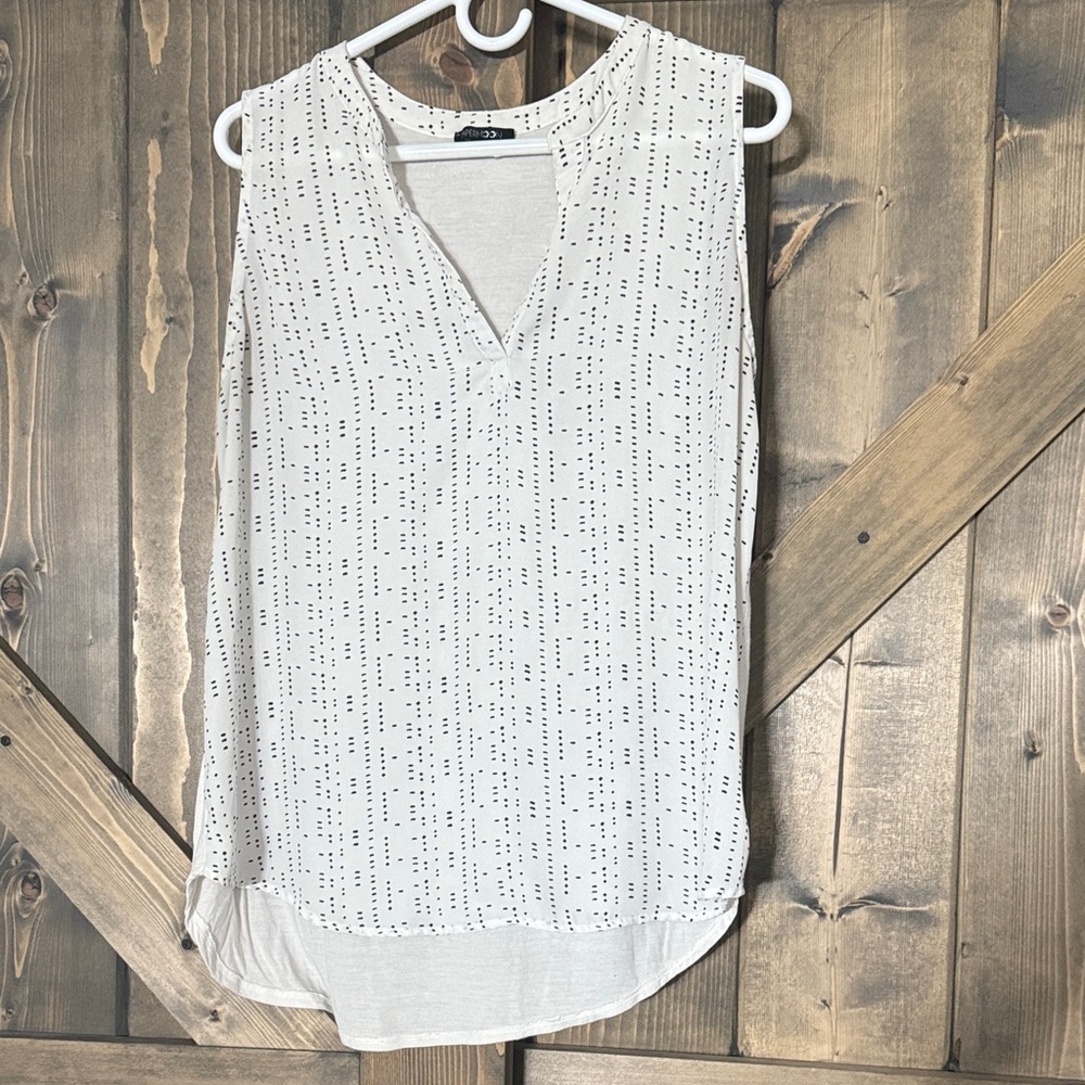 Papermoon‎ Sleeveless Top with Black Dots